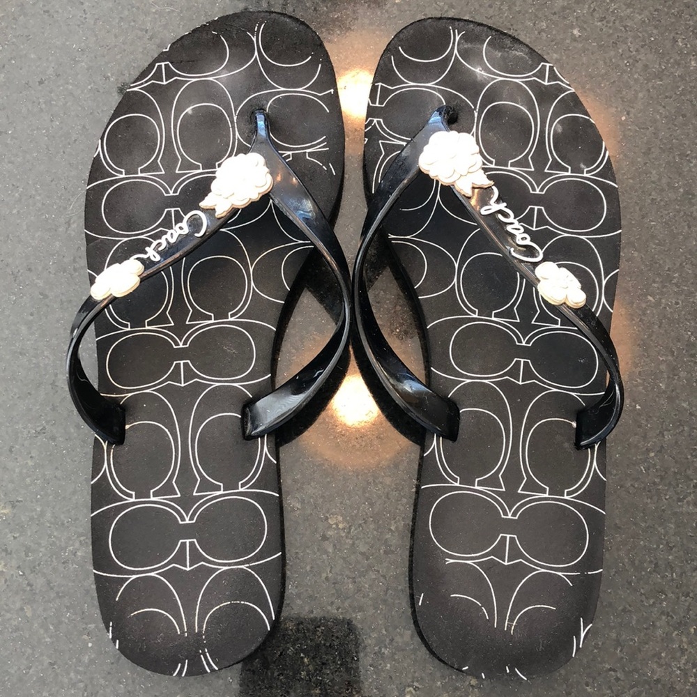 Coach flip flops